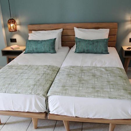 Poledas Apartments เยโอริยิอูโปลิส ภายนอก รูปภาพ