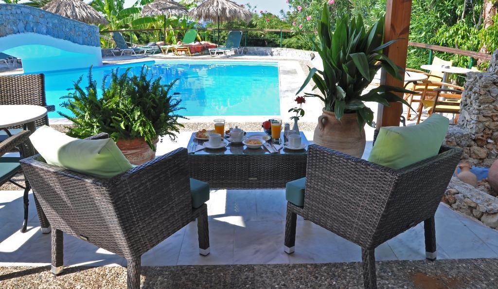 Poledas Apartments เยโอริยิอูโปลิส ห้อง รูปภาพ